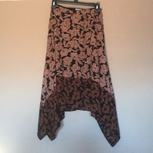 Super cute, flowing bohemian skirt. Perfect for spring/fall.